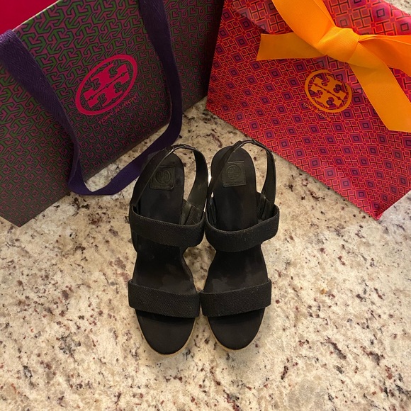 Size 10 Tory Burch Wedges - Picture 7 of 7